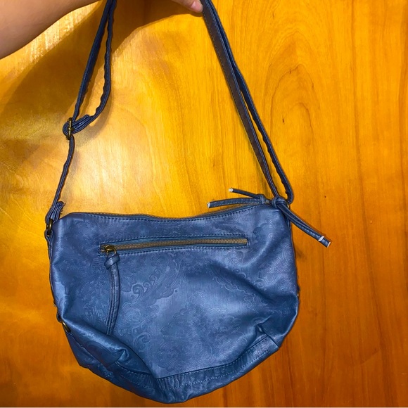 Stone Mountain Hobo Bag - Picture 2 of 6